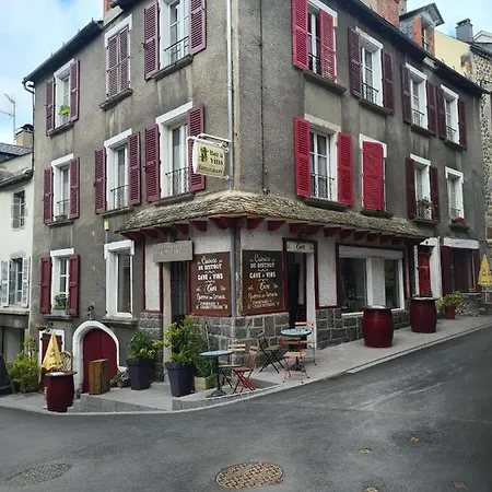 Au Coeur Des Volcans D Auvergne Lägenhet *