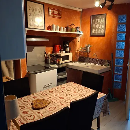 Au Coeur Des Volcans D Auvergne