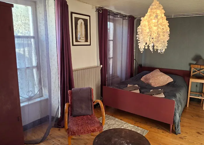 Au Cœur Des Volcans D Auvergne * Murat (Cantal)